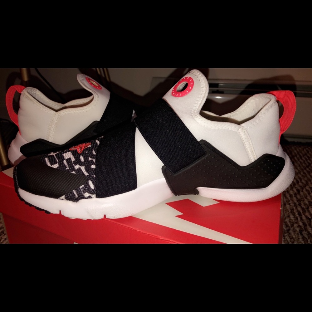 Nike Huraches: Grade School.